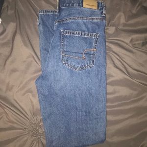 American Eagle Mom Jeans